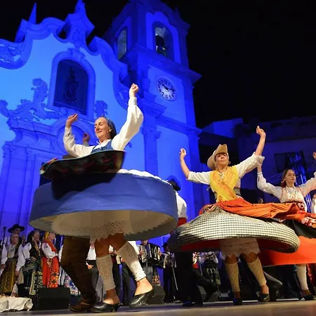 Angelas - Casa Da Eira Feriehus *